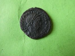 uralte Bronzemünze  18 mm     1.95 g