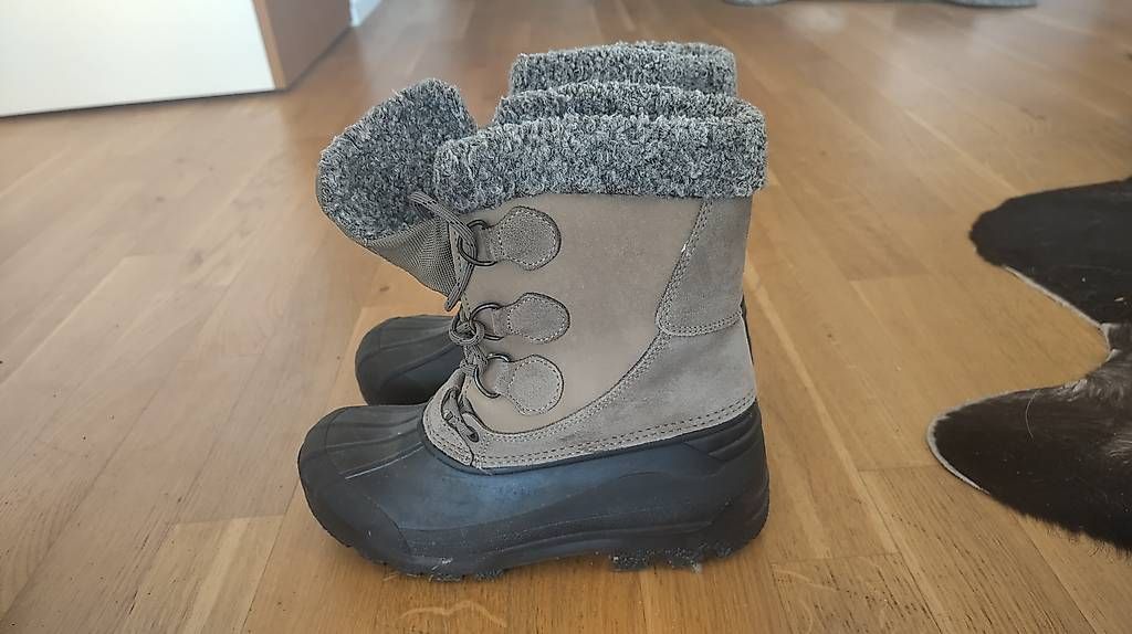 Scarpe da donna: Winterstiefel Gr. 38 – Usato da Aarwangen venduto da ThierrySchaer98 1
