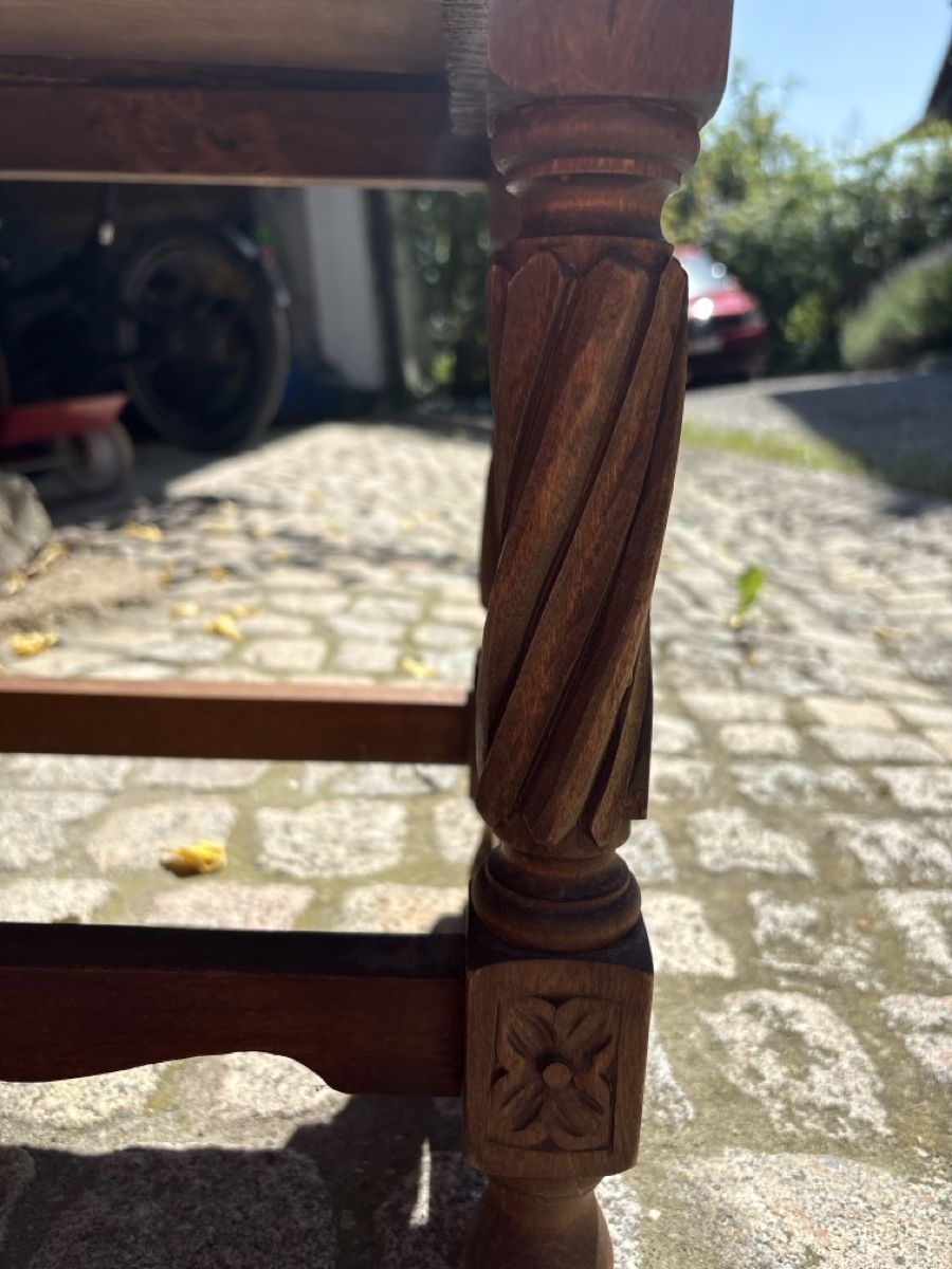 Tavoli: Vintage Wooden Side Table with Twisted Legs – Usato da Mettmenstetten venduto da Coucou1512 4