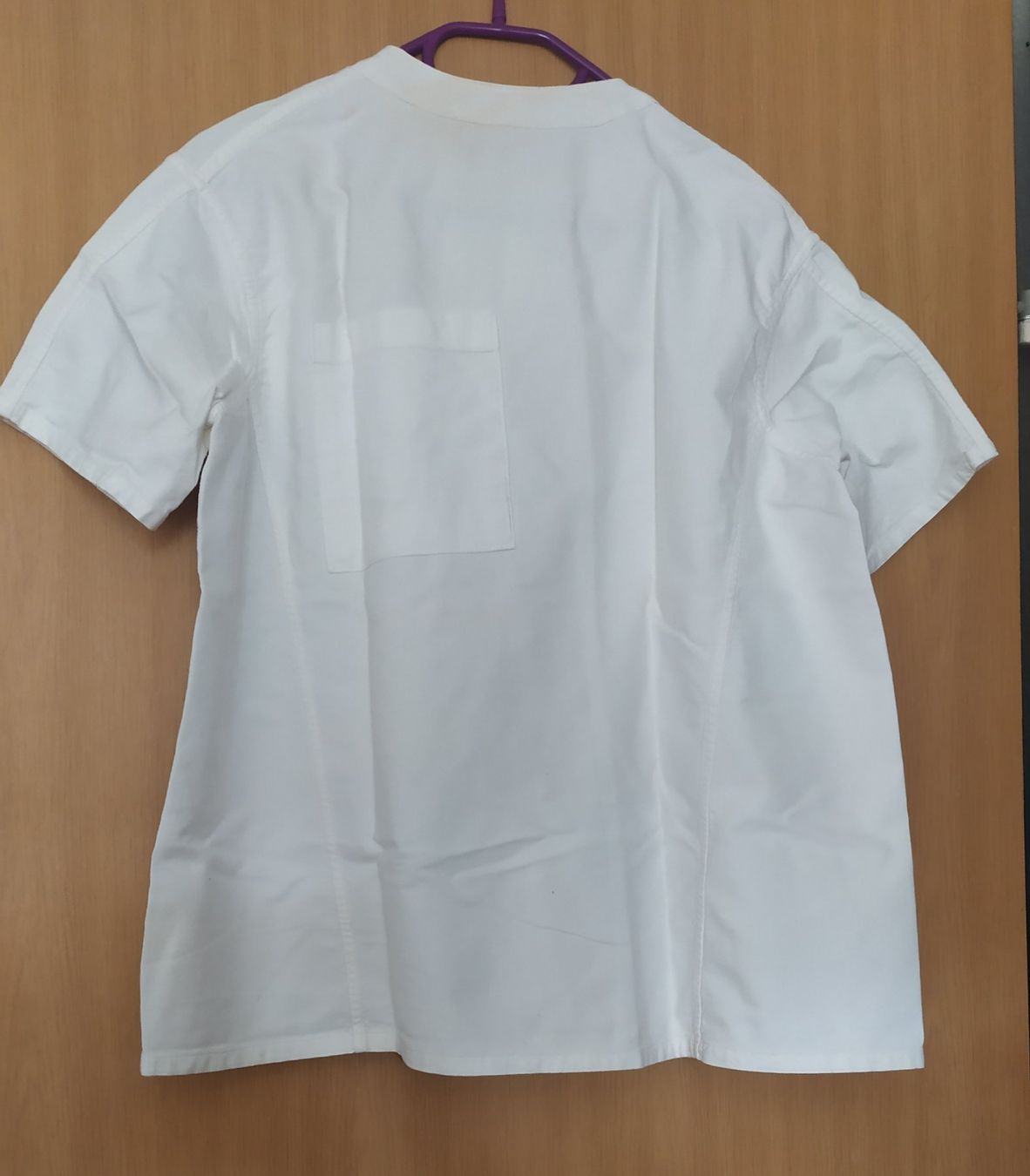 Altro per Abbigliamento & Protezione sul lavoro: 2 vieilles blouses de médecin – Usato da Chezard St-Martin venduto da Loucail 2