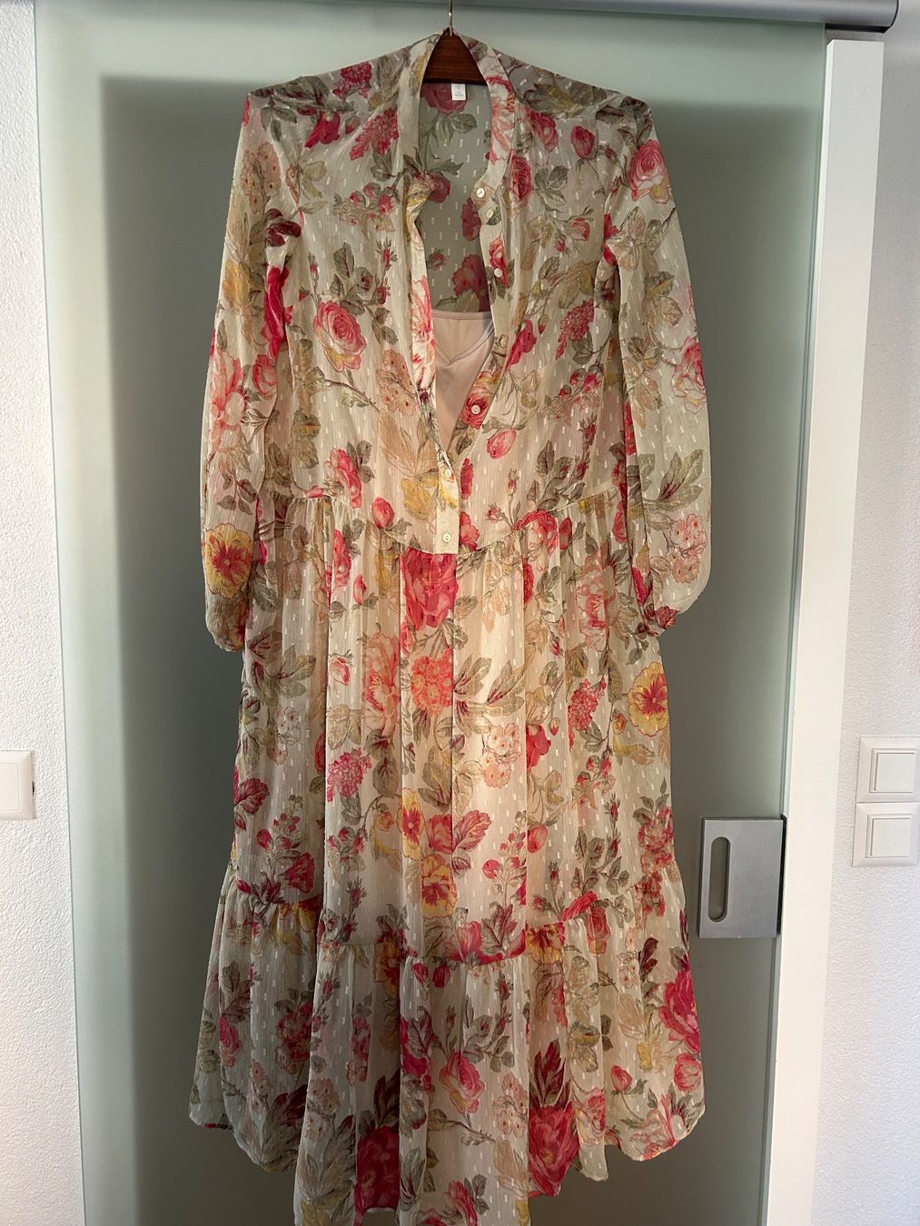 H&M Vestiti: Robe ample fleurie taille 34 (taille grand) – Usato da Pully venduto da nisola 1