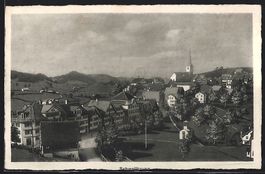 Schwellbrunn, Strassenpartie mit Kirche