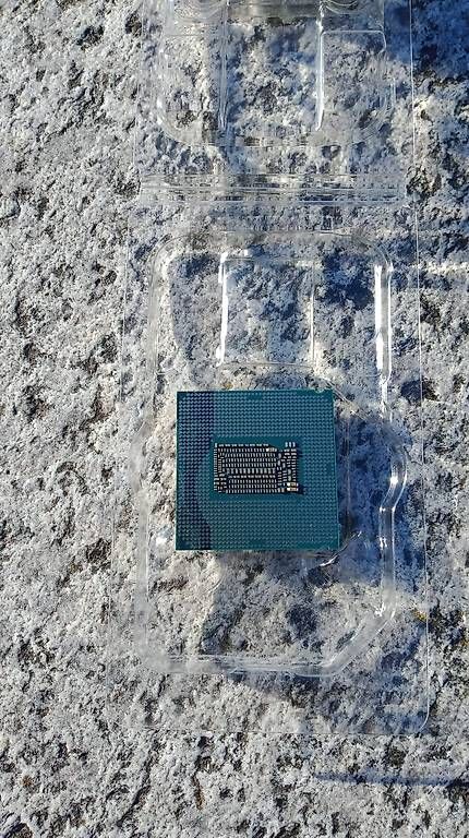 PCs: Intel Core i7 9700K – D'occasion à Teufen AR par tsk_f679 1
