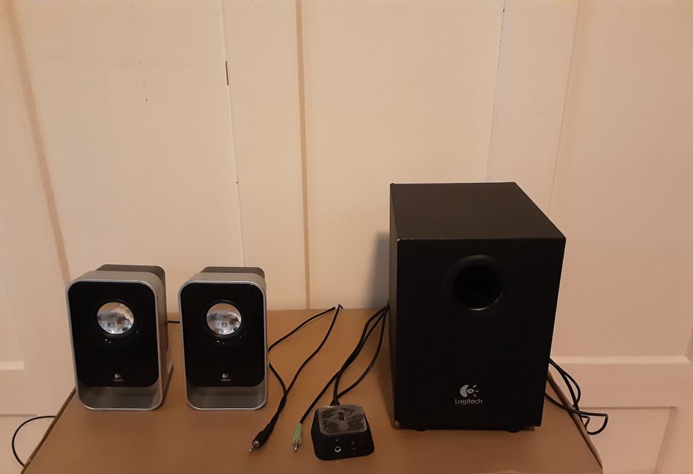 Speaker System Logitech LS21 PC Subwoofer-Satelliten-System | Kaufen ...