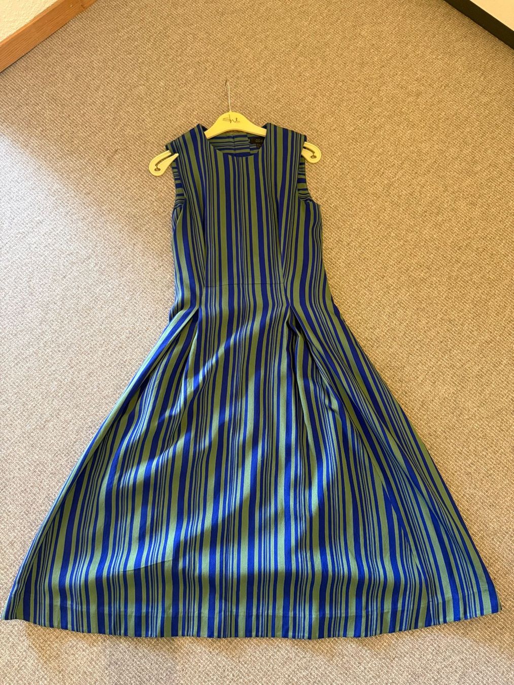 Cos Kleider: Kleid – Gebraucht aus Niederrohrdorf von ras_6j5s 2