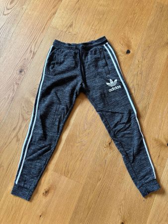Trainerhosen Adidas & Puma (3 Stück)