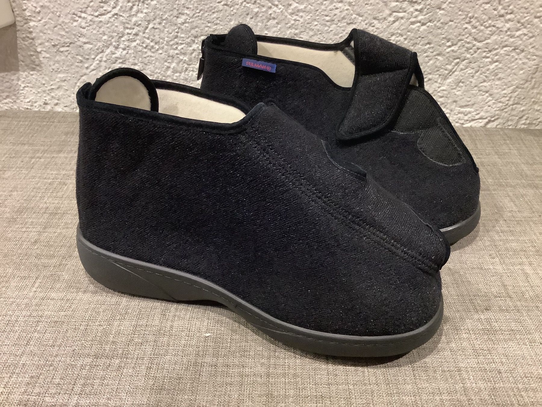 Scarpe da uomo: Verbandschuh Grösse 39 Neu – Nuovo (secondo la descrizione) da Hedingen venduto da Juniswiss