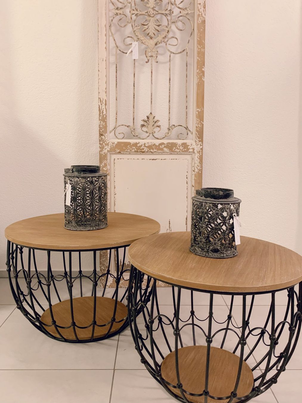 Tavoli: Sofa Tisch Set / Couchtisch – Nuovo (secondo la descrizione) da Ruswil venduto da Dinge1A