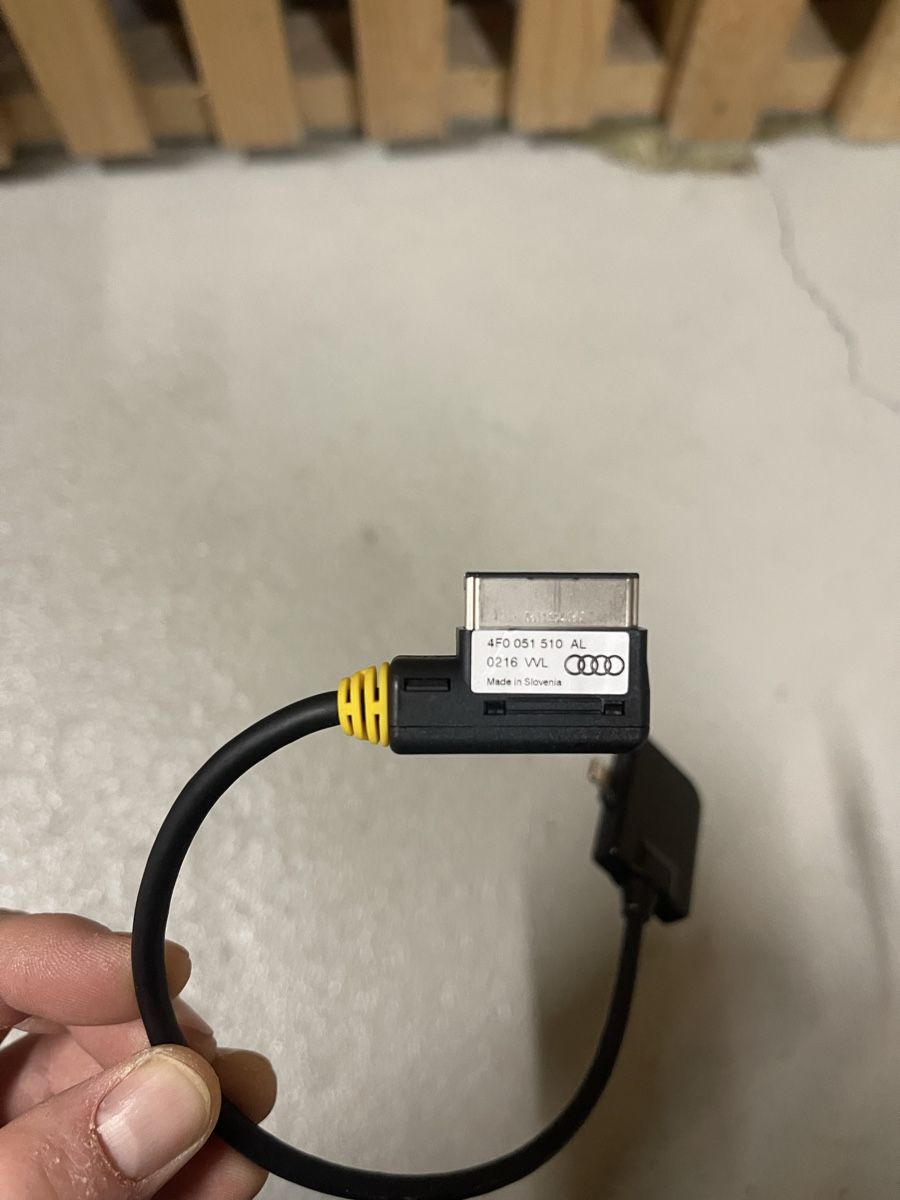 Apple Cavi: MMI Kabel Audi (Lightning - iPhone) – Usato da Luzern venduto da Prof.Farnsworth 2