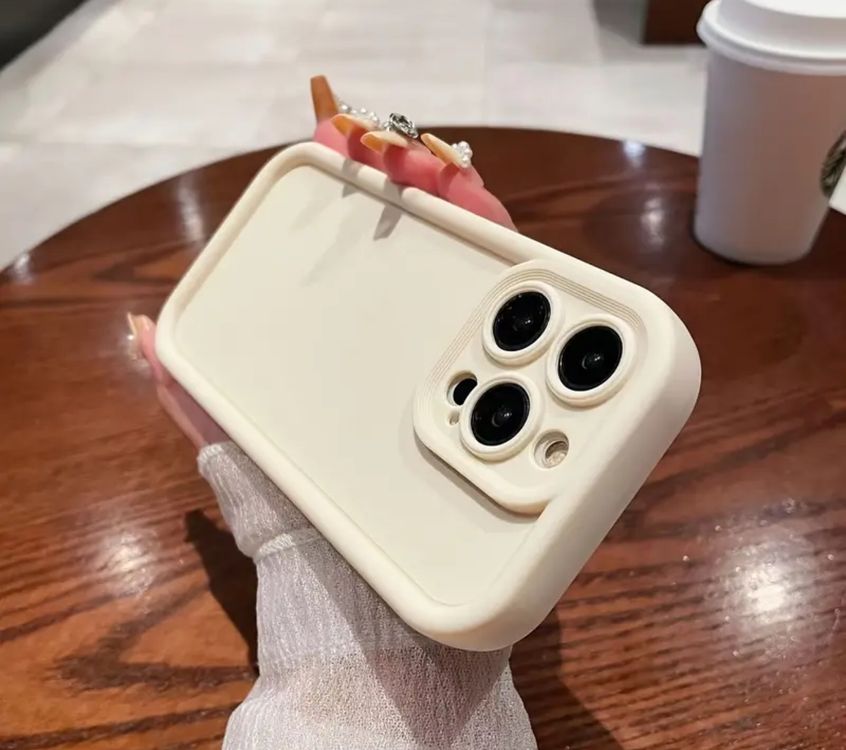 Off White Handy Hulle