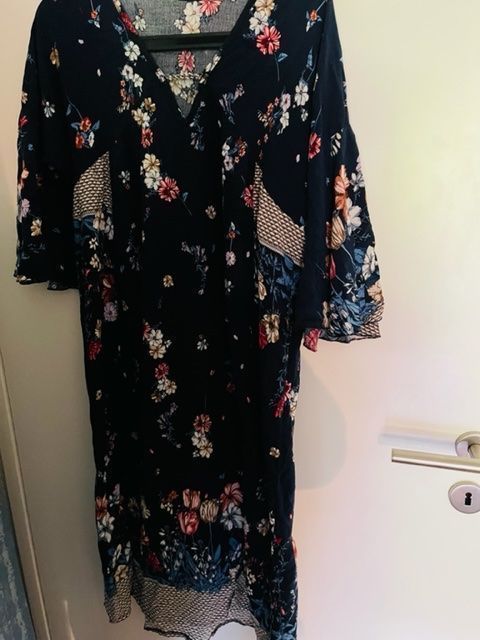 Vestiti: New Summer Dress – Nuovo e nell'imballaggio originale da Zürich venduto da Alpen209 2