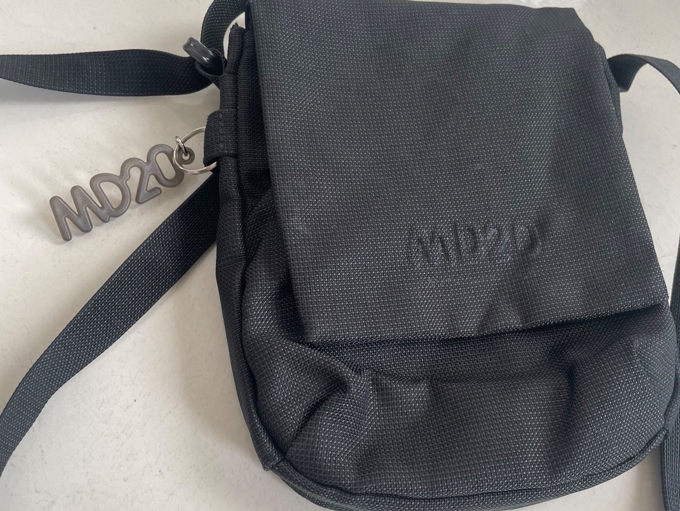 Mandarina Duck Sacs: Mandarina Duck MD20 Borsa a tracolla – D'occasion à Minusio par Pink222