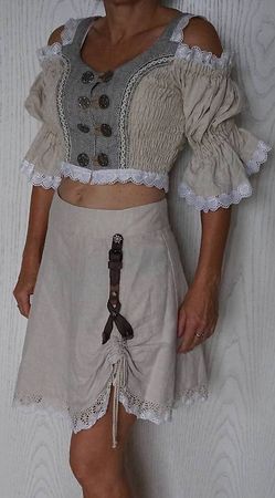 Trachtenmode im Landhausstil (Neuwertig, drei Teile)