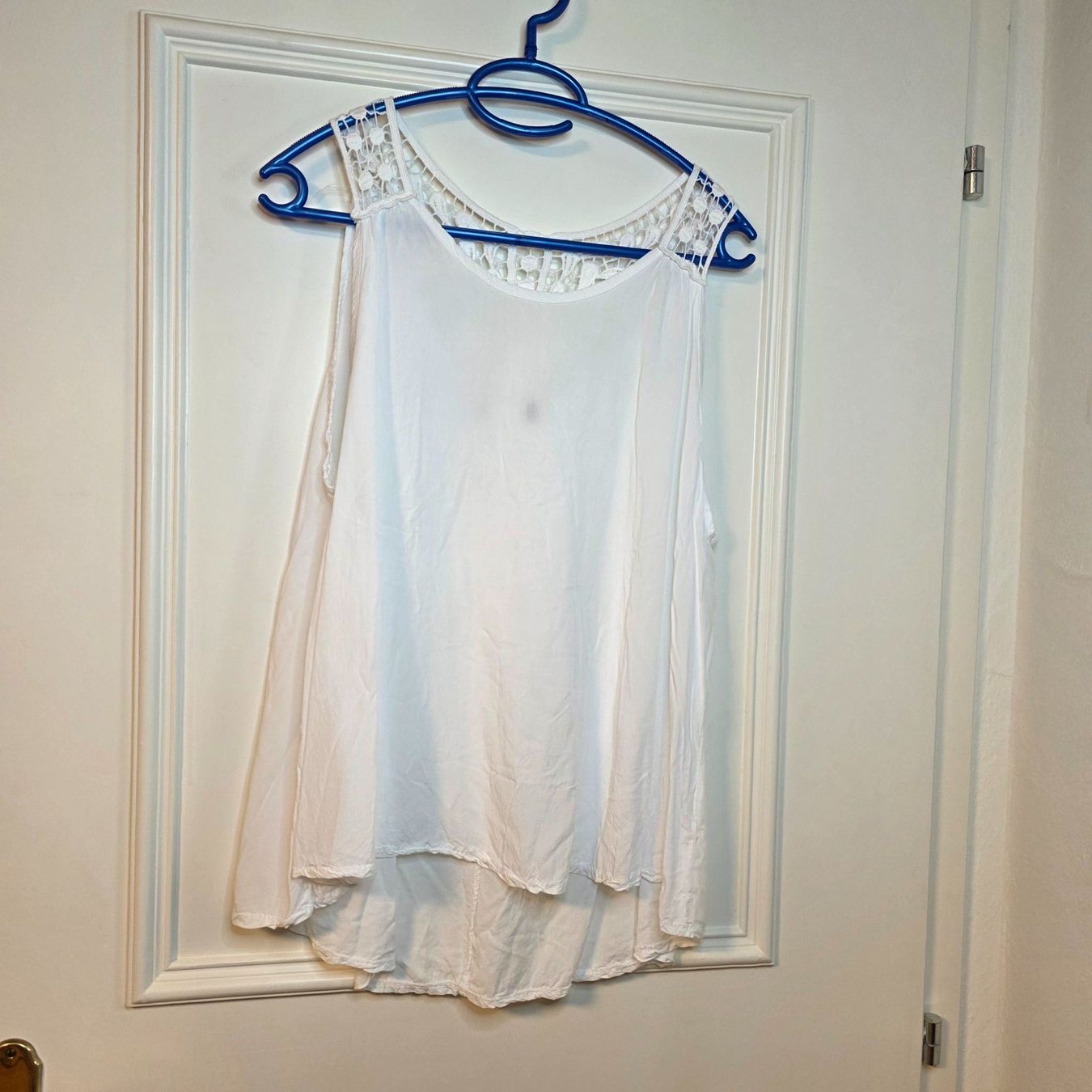 Blusen: Luftige weiße Bluse mit Spitze Gr. 38/40 – Gebraucht aus Wald ZH von CapLux 6