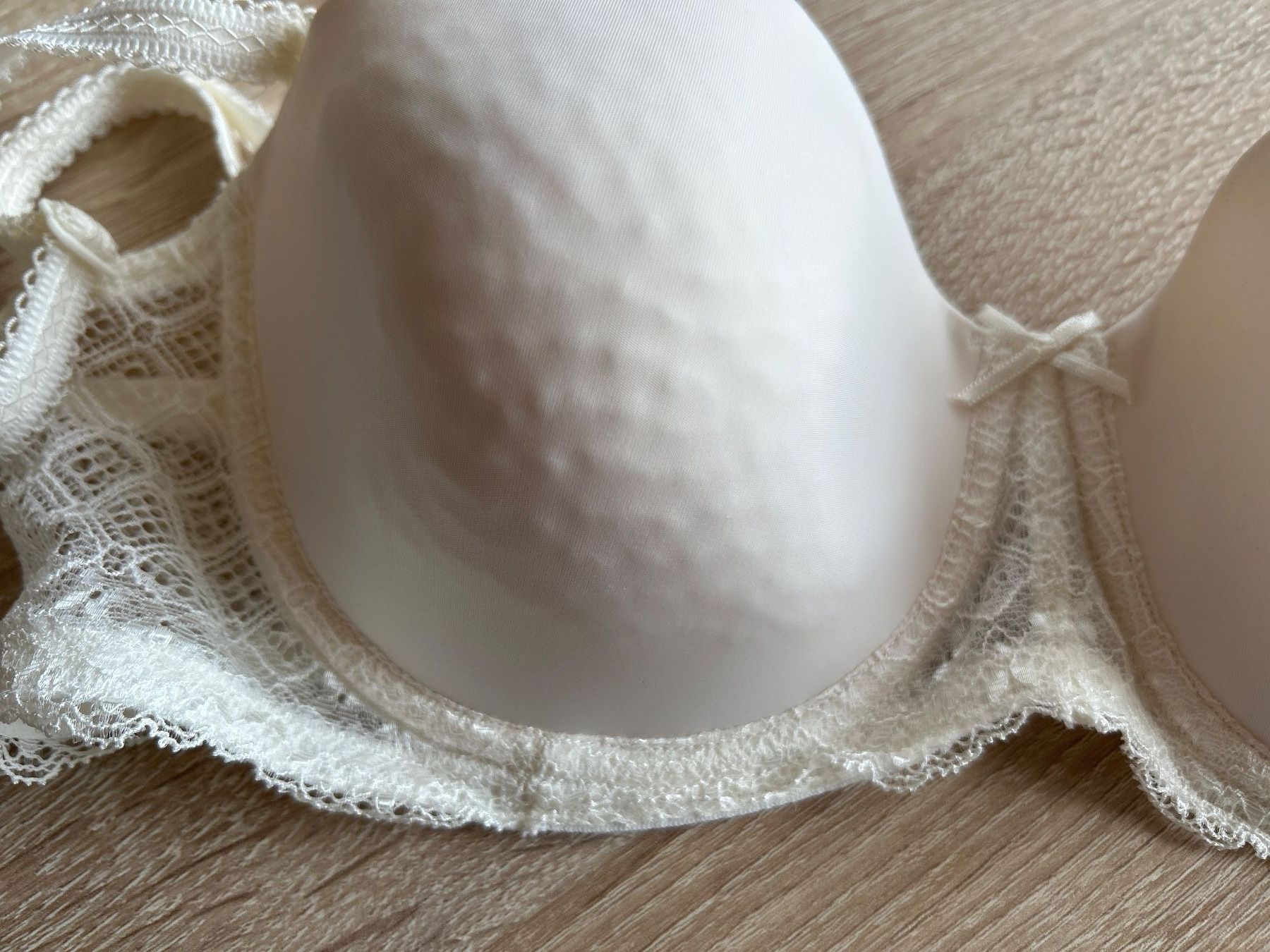 Triumph Altra biancheria intima: BH mit Bügel creme von Triumph – Usato da Brunnen venduto da Nala2929 1