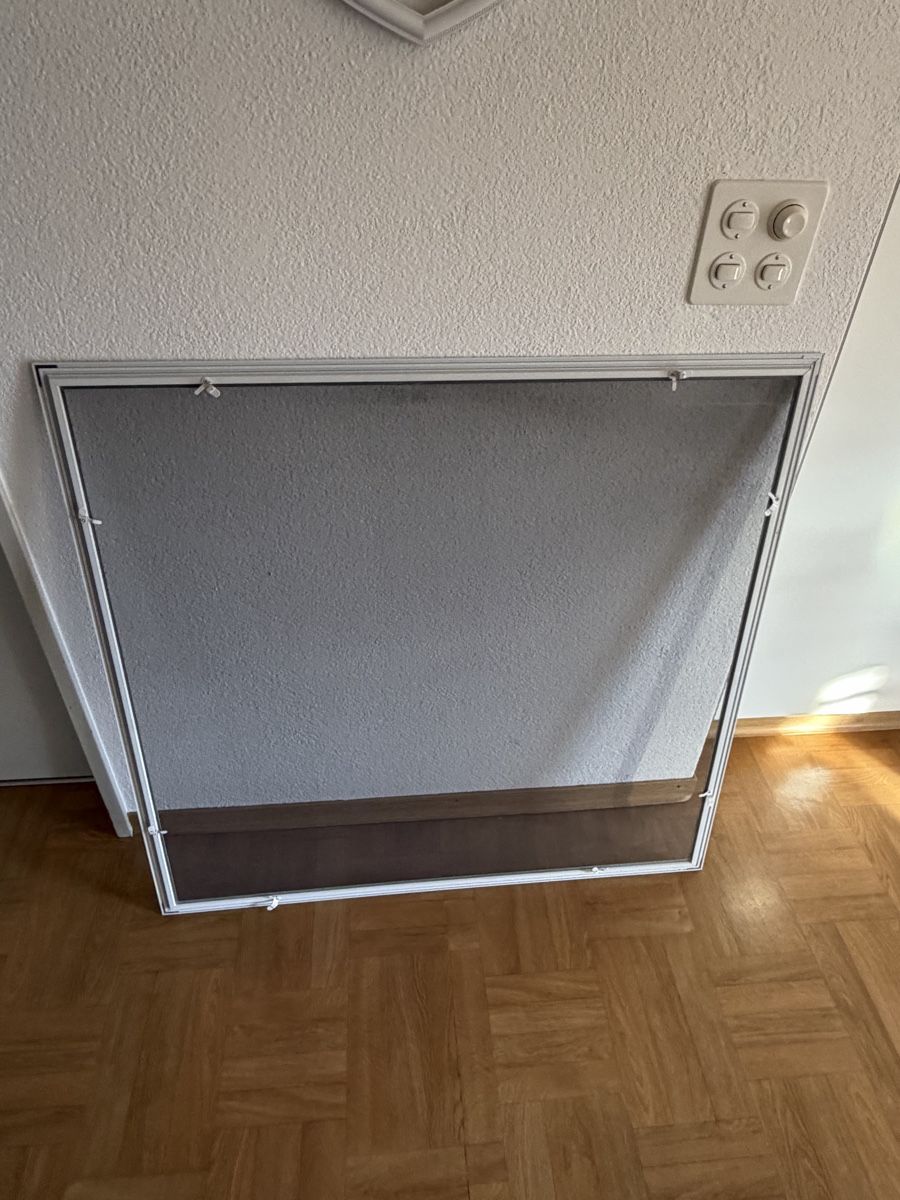 Sonstiges für Haushalt & Wohnen:       Fliegengitter / Moskitonetz – Gebraucht aus Reinach AG von lor_l2ql 2