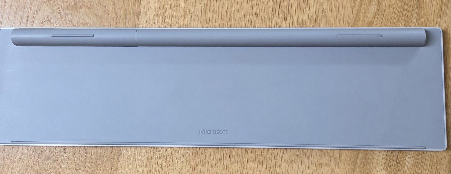 Microsoft Tastiere: Microsoft Surface Keyboard – Nuovo (secondo la descrizione) da Sempach venduto da tobi12345678 1