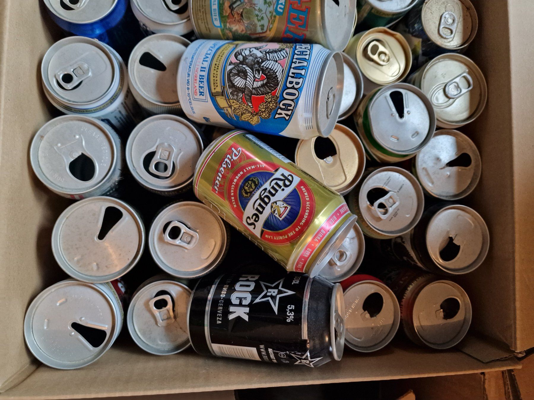 Spirituosen: 153 canettes de bière 330-350ml – Gebraucht aus Delémont von youhoucans 1