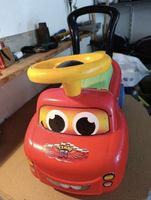 Rotes Rutscherauto für kleine Entdecker