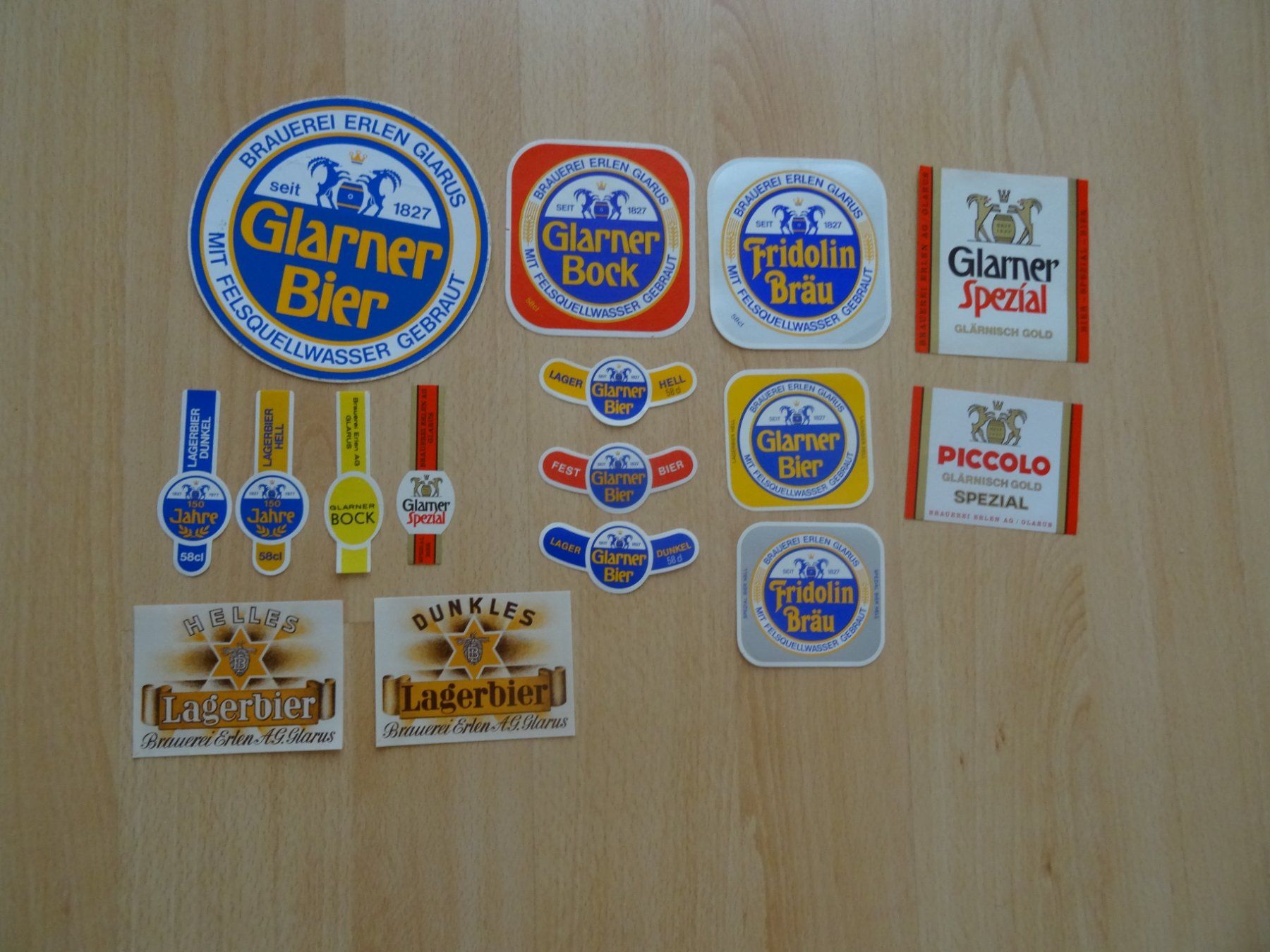 Verres, cruches & bouteilles: Ein Posten mit div. Bier Etiketten Glarner Bier etc. – Neuf (Voir description) à Lupfig par Hubi64