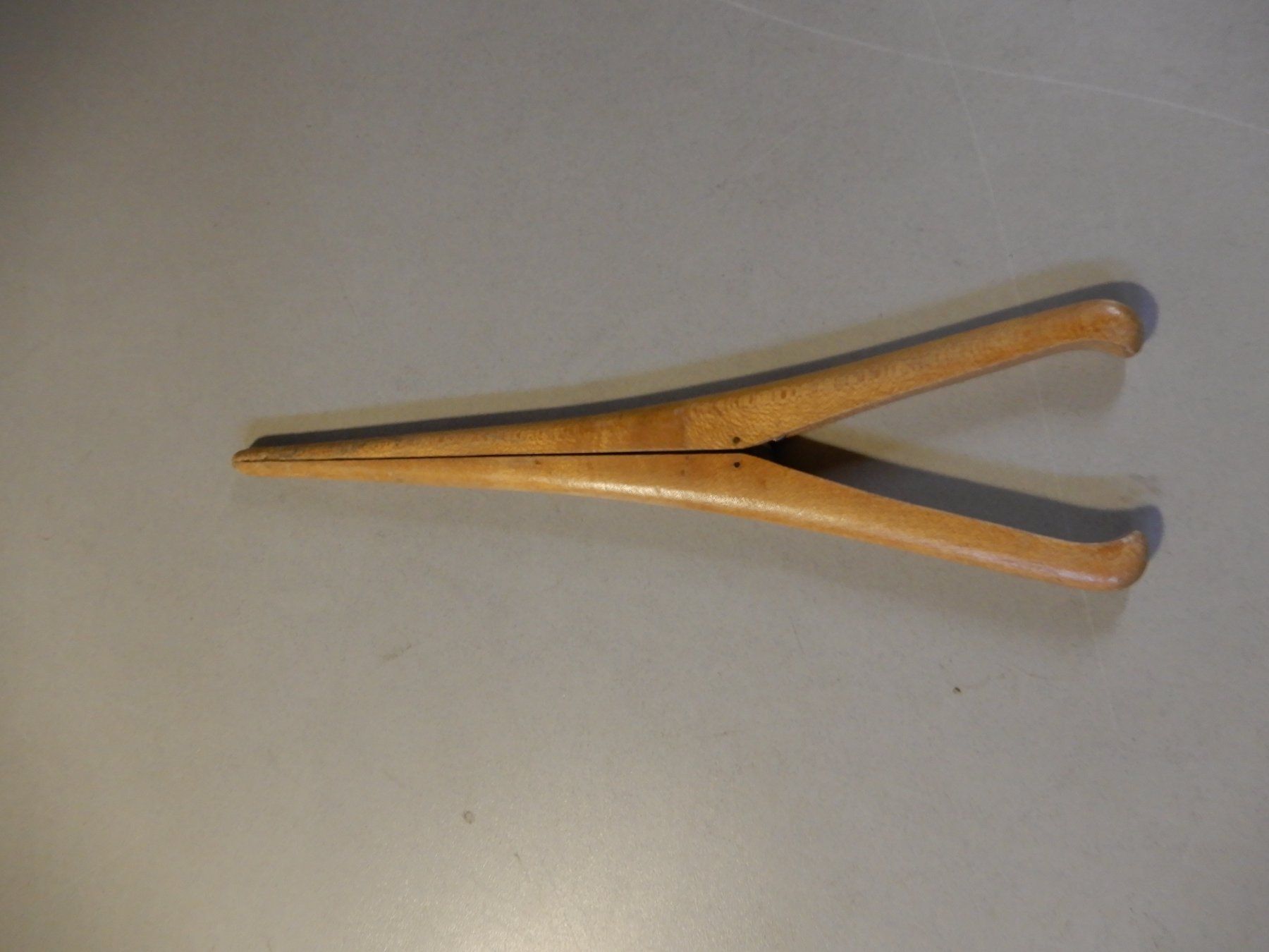 Handschuhe & Handstulpen: Antiker Handschuh spanner – Gebraucht aus Erstfeld von Uhu1980