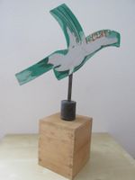 Skulptur / Kunstwerk von Pietro Ott: fliegender Vogel