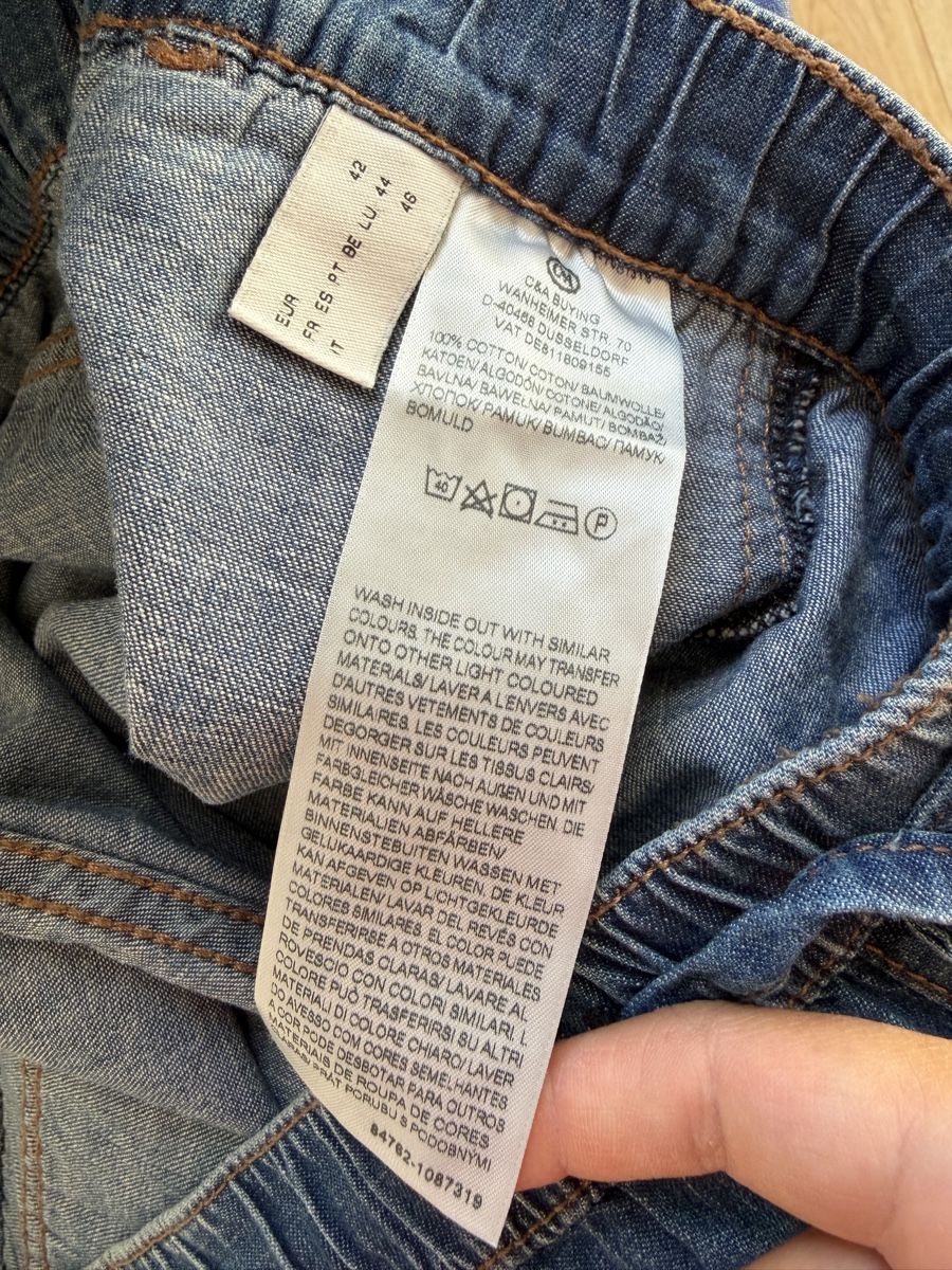 C&A Jeans: Shorts Grösse 42 – Nuovo (secondo la descrizione) da Schübelbach venduto da Sambodscha 2