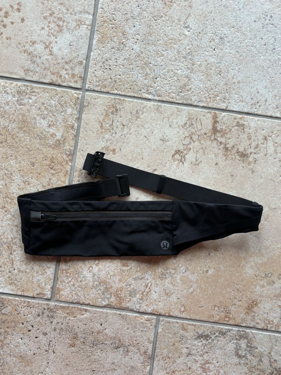 Lululemon Cinture: Running Belt Fast and Free – Usato da St-Prex venduto da Chiaralop