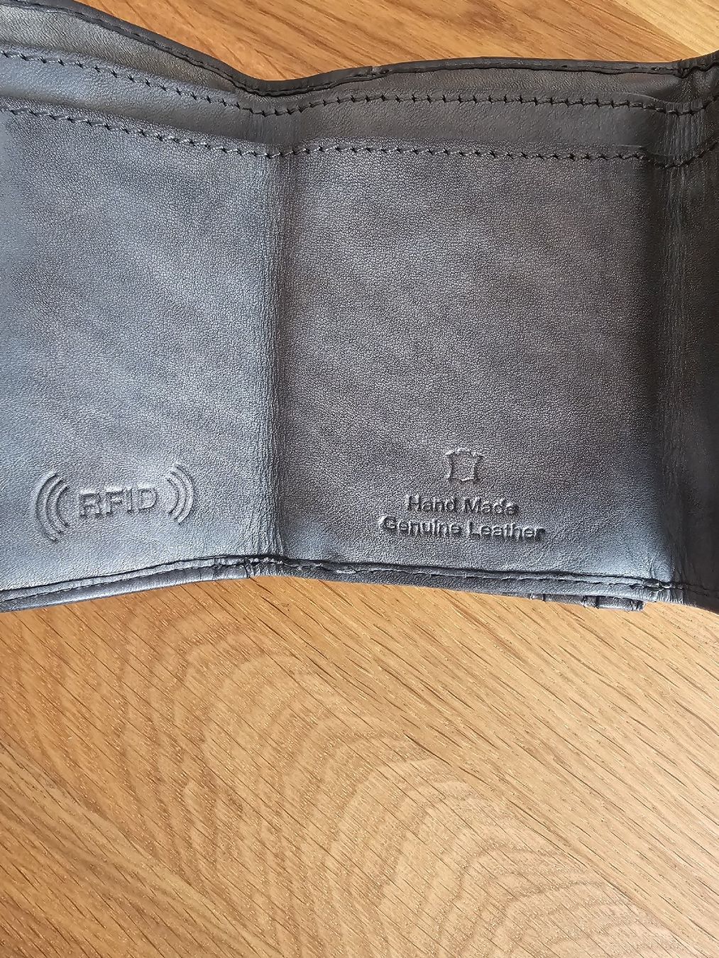 Portefeuilles: Lederportemonnaie grau mit RFID – Neuf (Voir description) à Büttikon AG par PAM120319 4