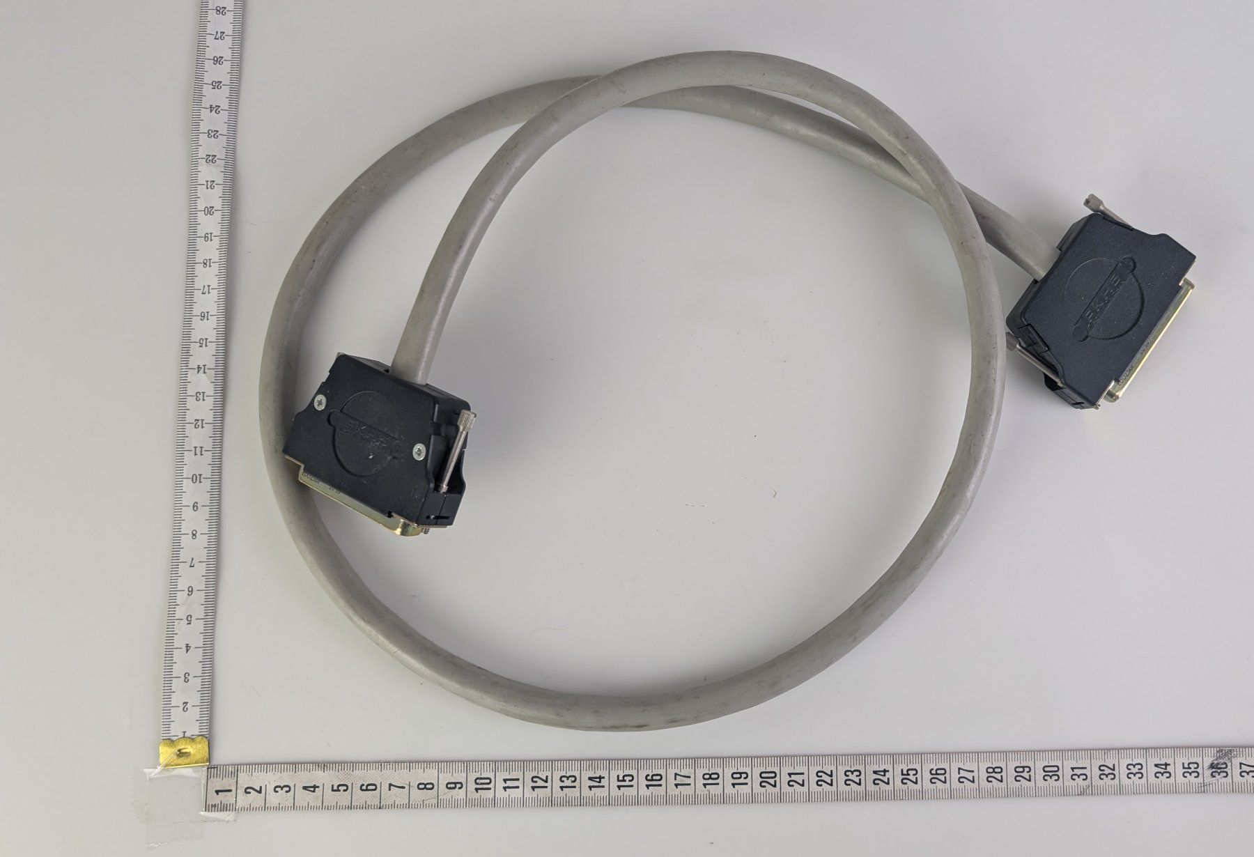 Cavi: SCSI Kabel to DB68 Male – Usato da Zürich venduto da axolottchen 6