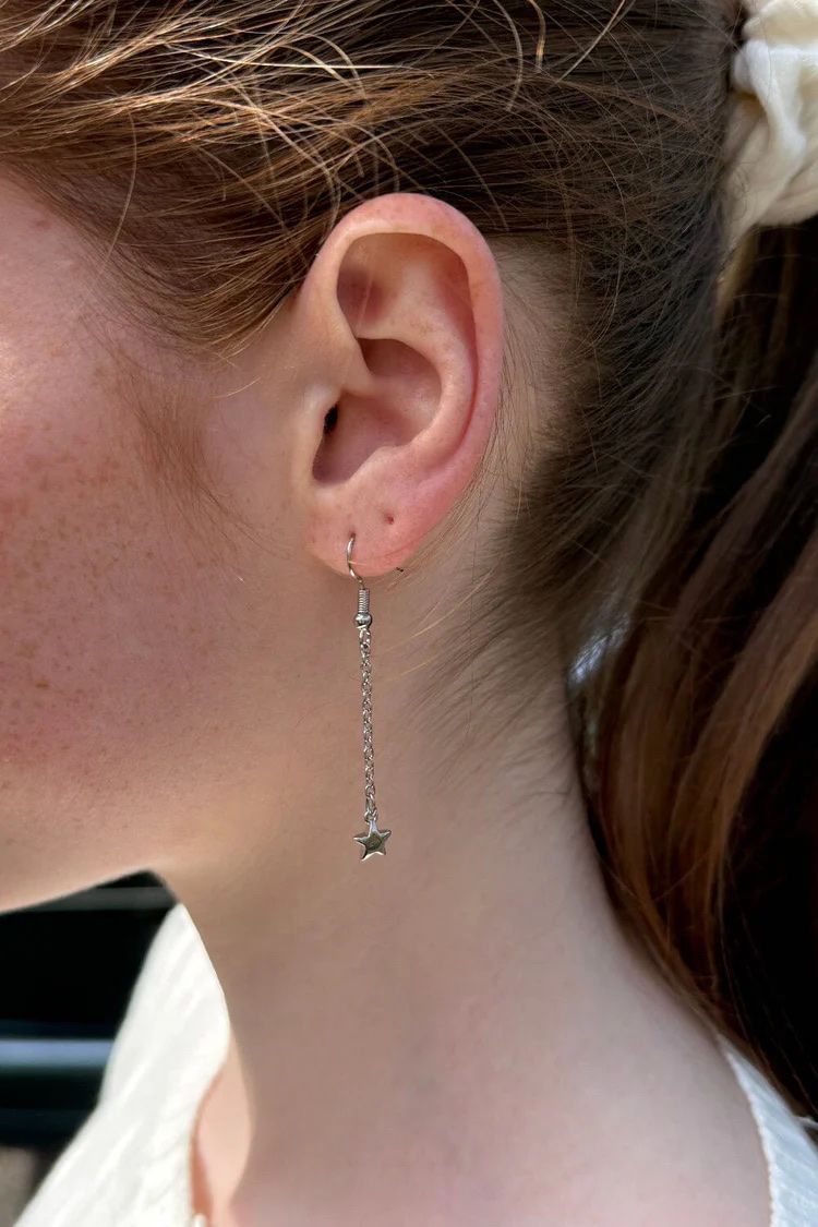 Orecchini pendenti & Orecchini a lobo: NEW - STAR DANGLE EARRINGS Brandy Melville  – Nuovo (secondo la descrizione) da Zürich venduto da milenaxx