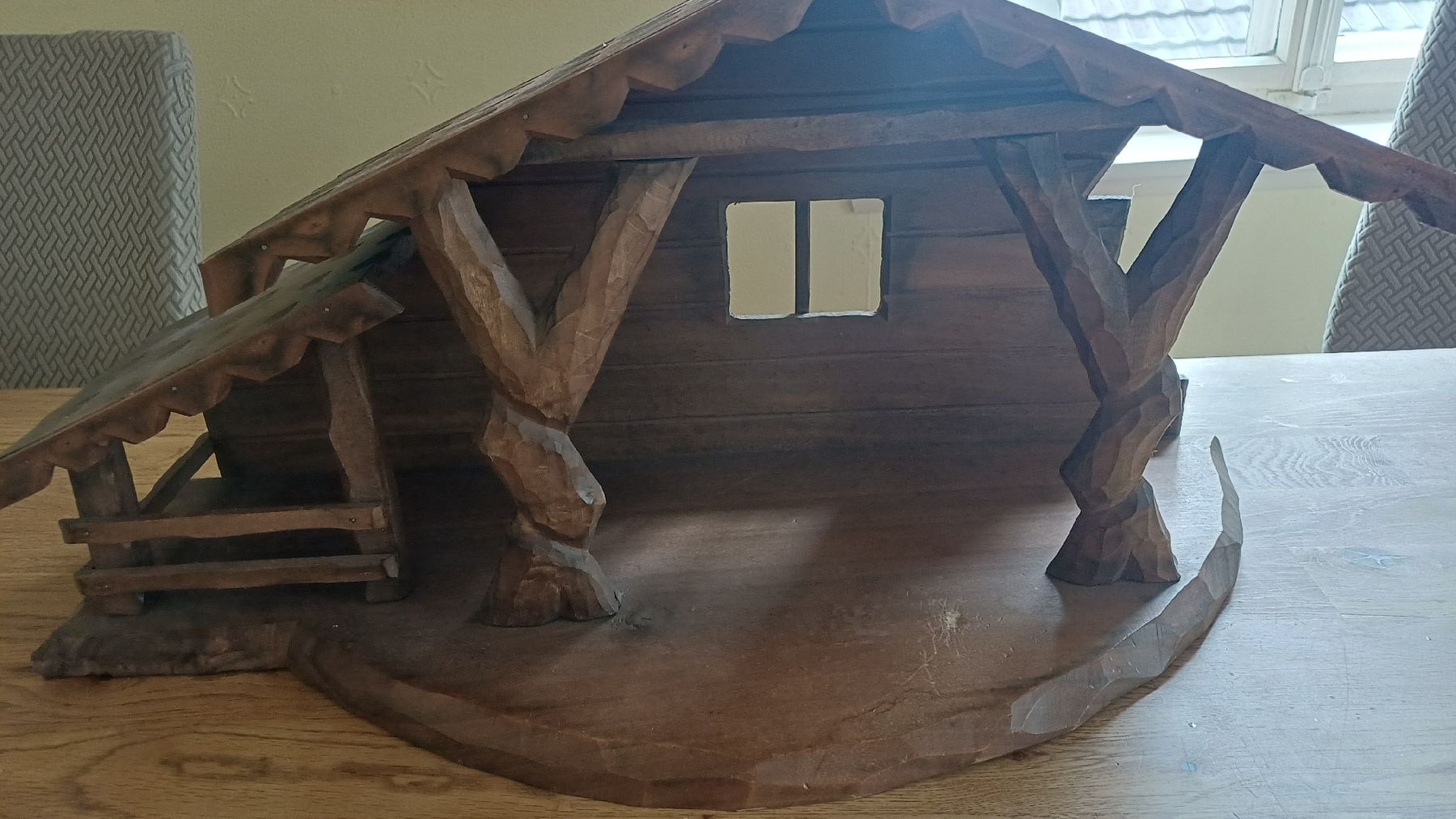 Articoli in legno: Schöne Holzkrippe – Usato da Flawil venduto da Naphtali 1