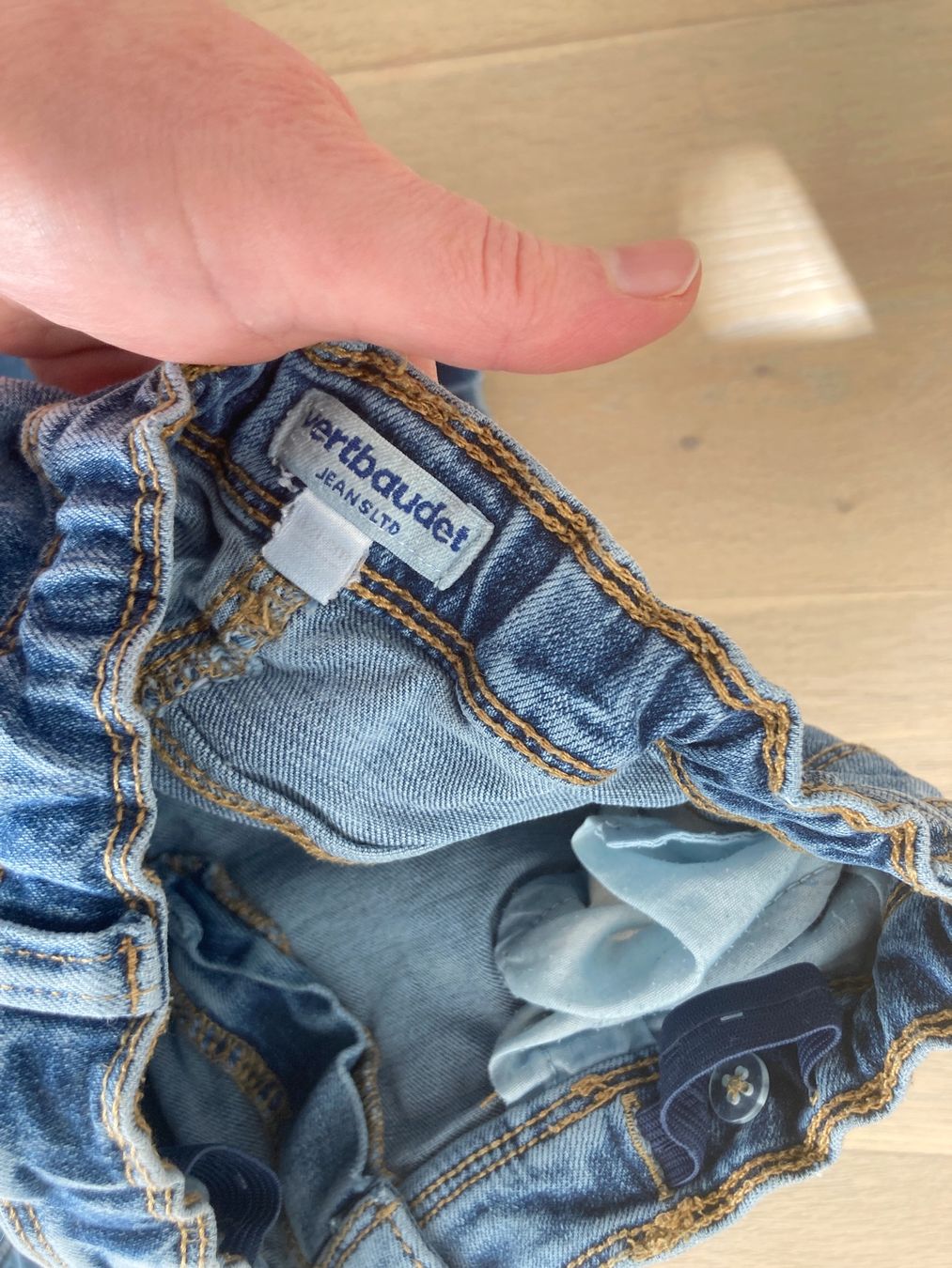 Pantaloni: Mädchen Jeans 3 Stück Gr. 128 – Usato da Eggenwil venduto da Lissi82 5