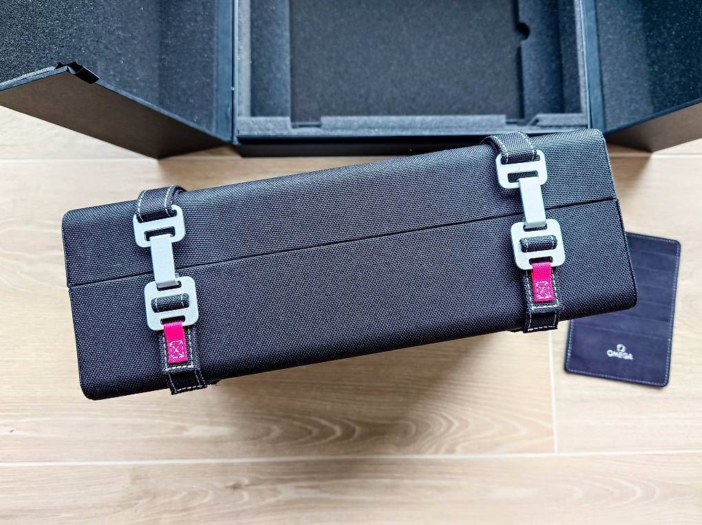 Uhrenboxen: Omega Speedmaster Legendary Moonwatch large box – Neu (gemäss Beschreibung) aus Epalinges von bracelet123 2