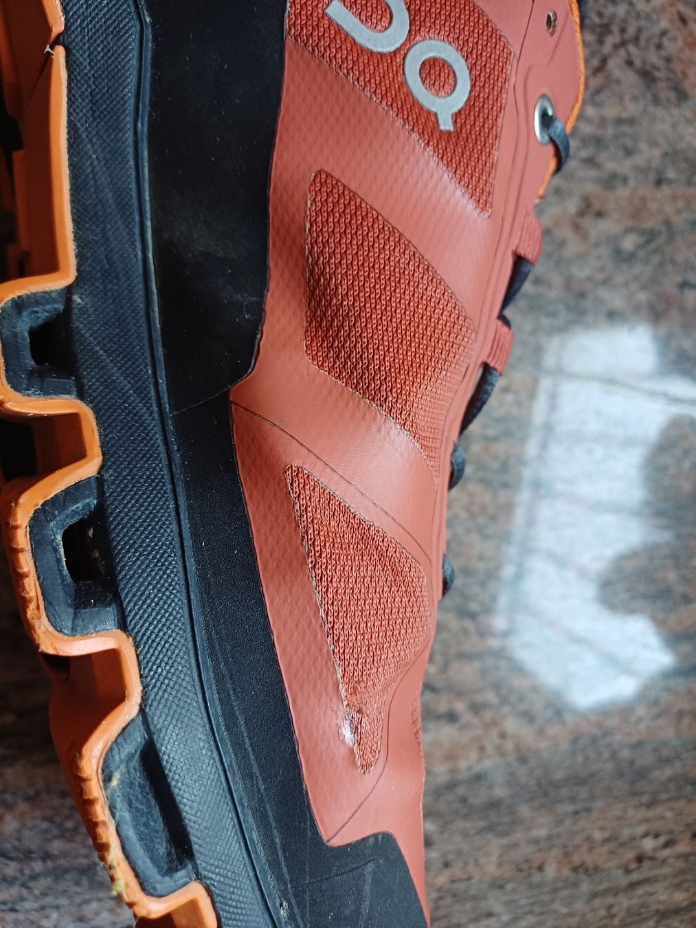 On Herrenschuhe: On Schuh waterproof orange  – Gebraucht aus Buchs AG von and_cq9k 2