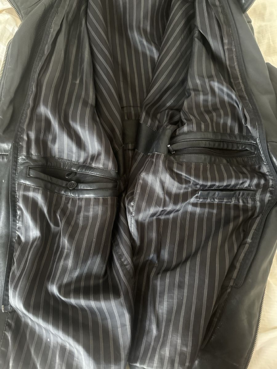 Vestes: Vintage Black Leather Jacket Men's Size L – D'occasion à Ittigen par kat_l7tm 2