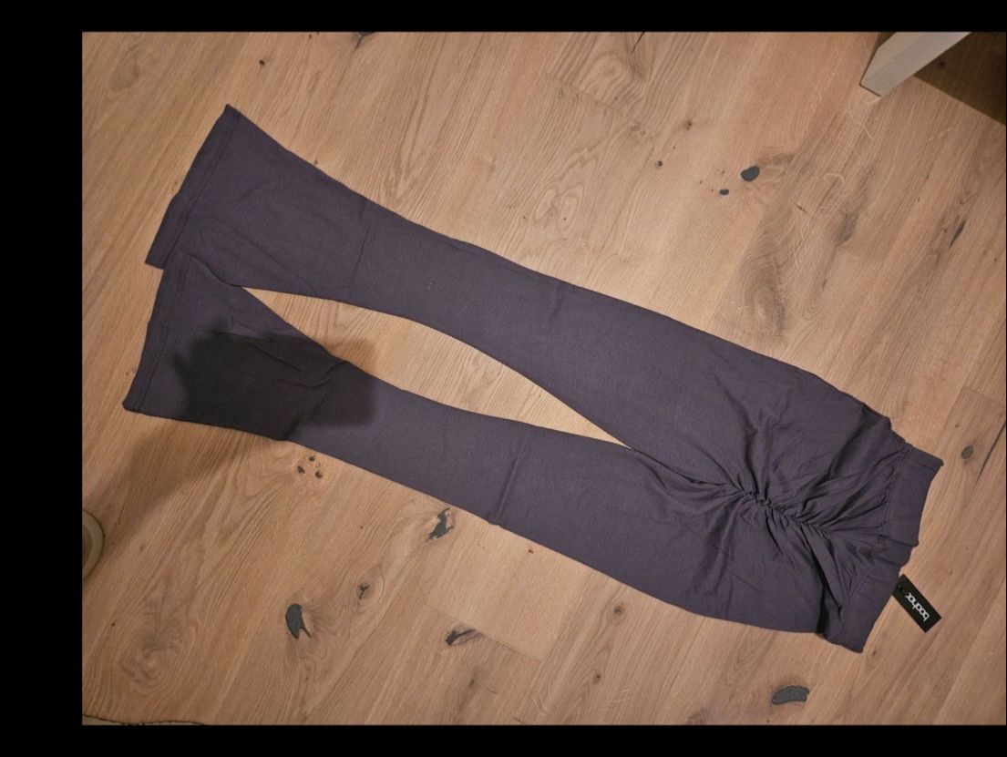Leggings: ausgestellte Leggins – Usato da Jegenstorf venduto da vanisaem 4