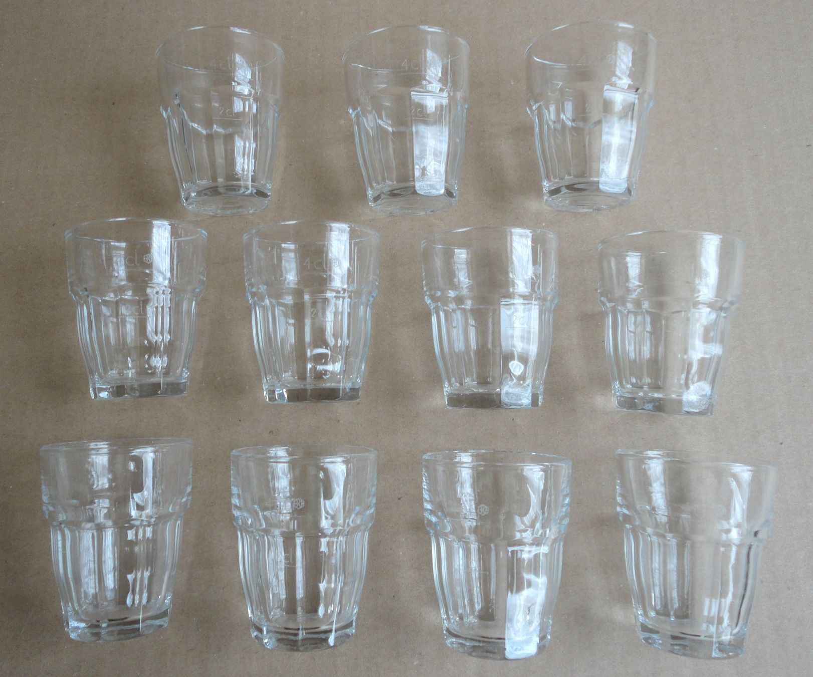 Bicchieri: Schnapsgläser 11Stk. mit Eichstrich 2cl und 4cl – Usato da zürich venduto da parts5060