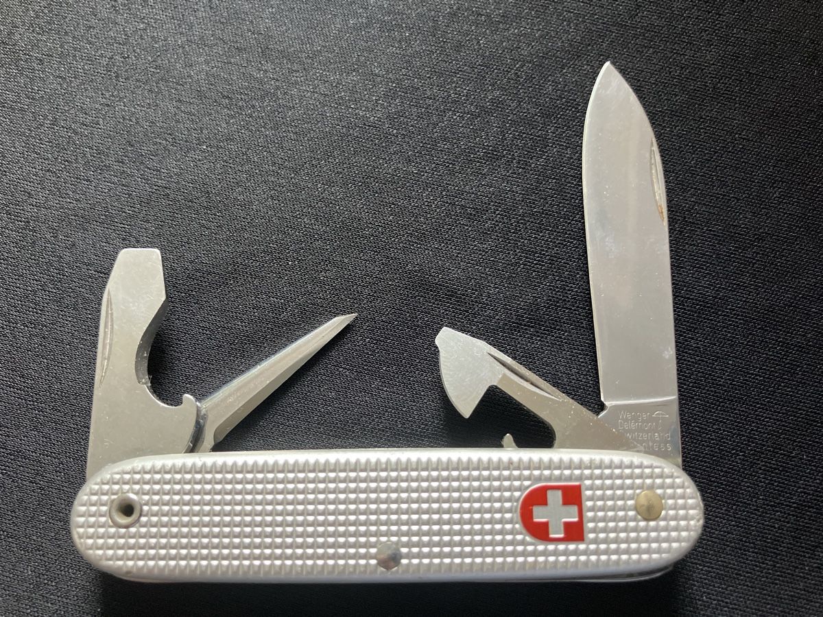 Wenger Militärmesser: Wenger Schweizer Armee Messer 1991 – Gebraucht aus Zürich von Classic_Collection_Zurich