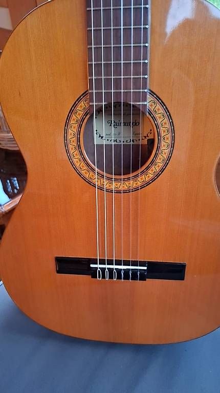 Strumenti musicali: Guitare espagnole Raimundo 104B  – Usato da Genève venduto da Khema17 3
