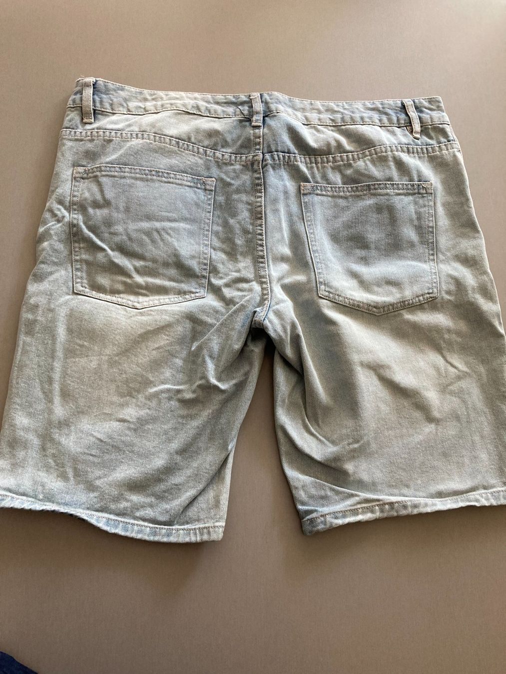 Yes Or No Jeans: YES OR NO Shorts Jeans – Usato da Obfelden venduto da miau68 3