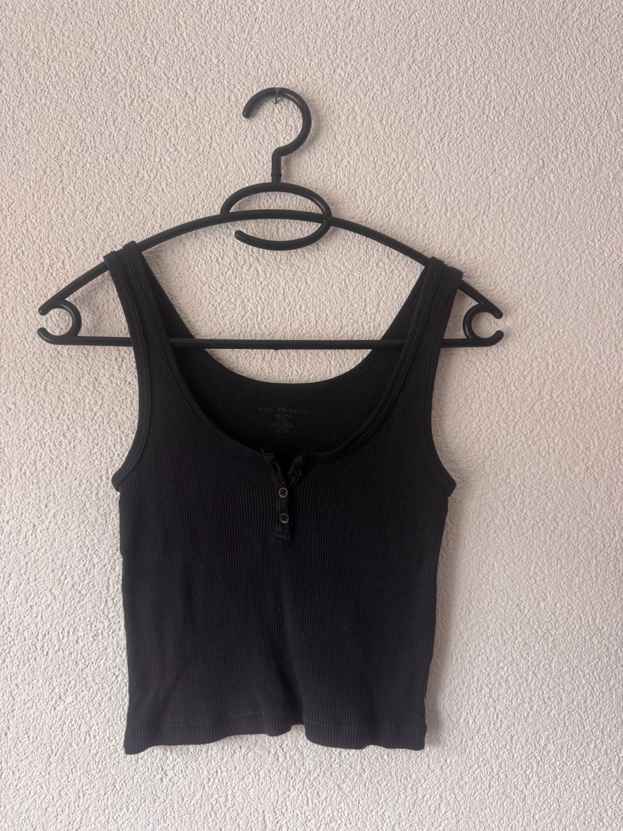 Top: Brandy Melville Top – Usato da Baden venduto da psc_tbw2