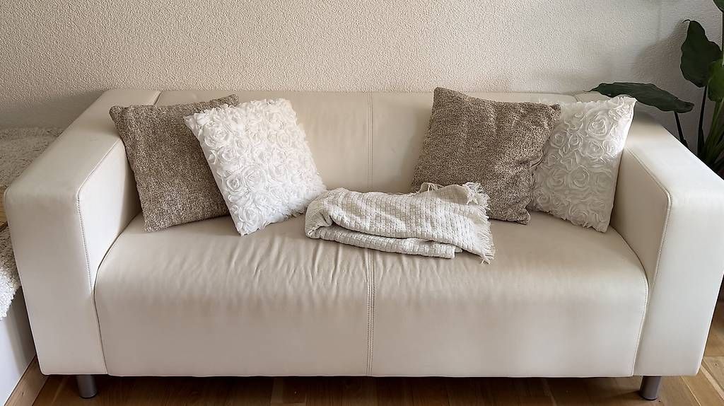 Sofas: Kunstledercouch beige – Gebraucht aus Zürich von theresa.st 2