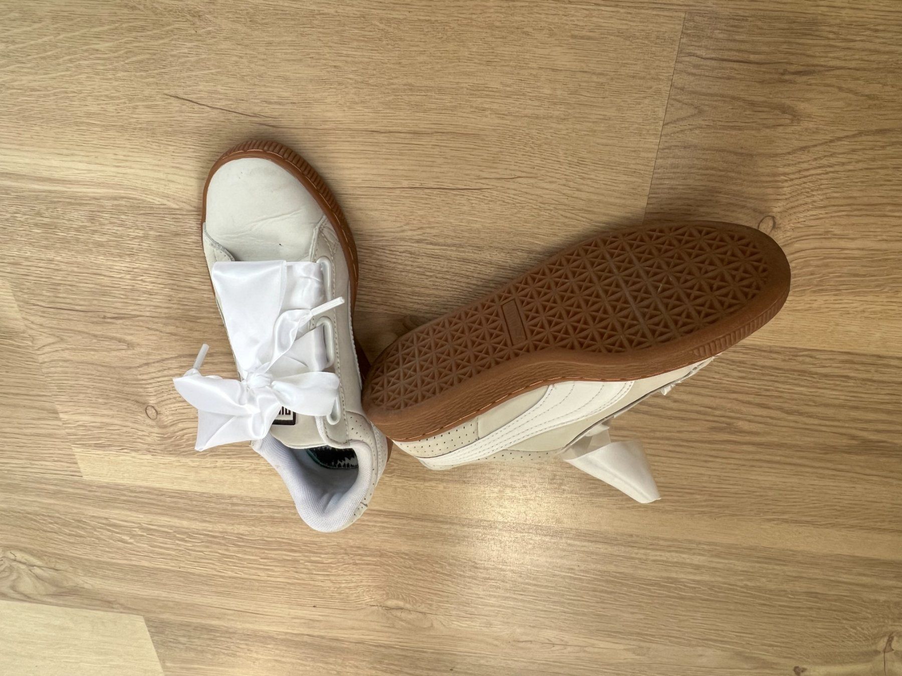 Puma Scarpe da donna: Puma Sneaker  Basket weiss Gr. 37.5 – Nuovo (secondo la descrizione) da Safnern venduto da Sbinchen 2