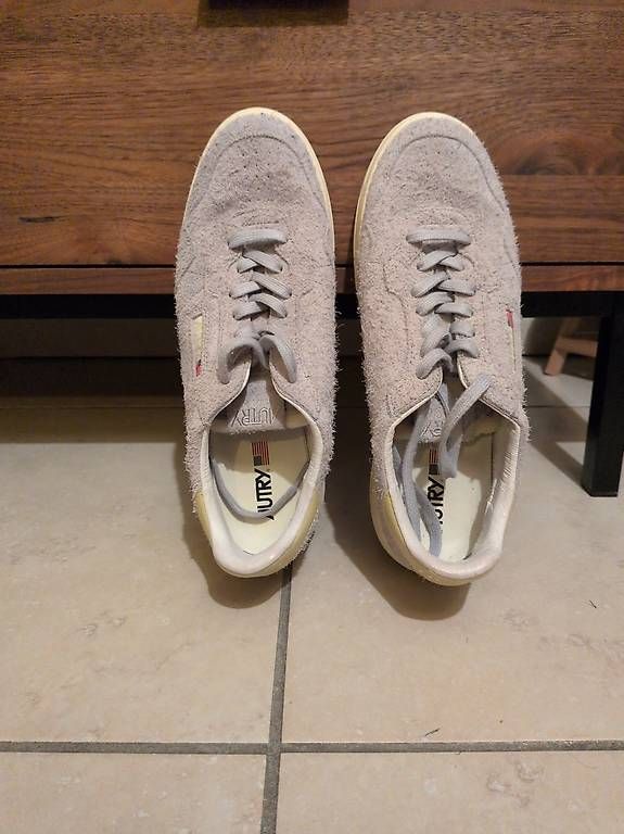 Scarpe da uomo: Aury grises chaussures hommes 45 – Usato da Le Grand-Saconnex venduto da mer_gr8d