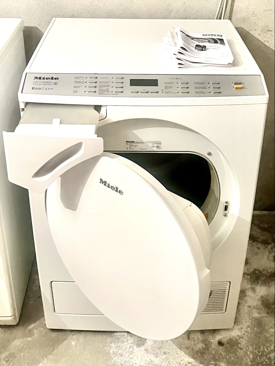 Miele Waschmaschinen: Machine à laver Miele – Gebraucht aus Veyrier von bar_yy6f
