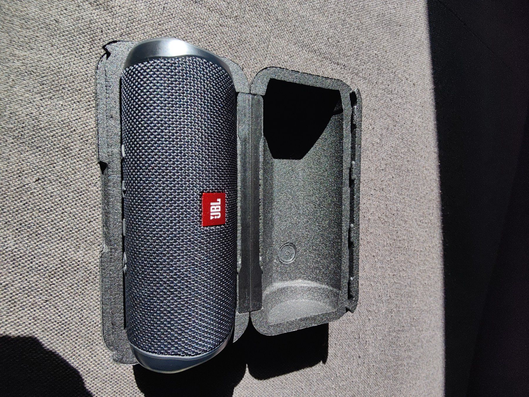 JBL Casse acustiche: JBL Flip 5 Bluetooth Lautsprecher incl Case – Usato da Buttisholz venduto da allan10041 1