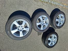 Pneus Mercedes très bon état