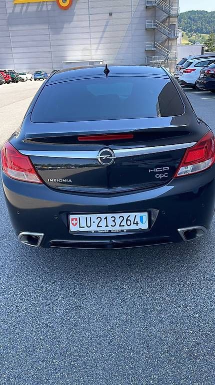 Automobili: Opel Insignia 2.8 V6 T 4x4 OPC – Usato da Langenthal venduto da Goergens10 1
