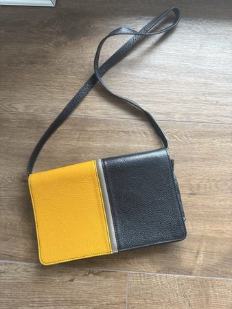Stylish Leather Crossbody Bag - Black & Yellow, New!